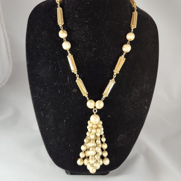 Rare, Vintage Bergere Tassle Necklace in Pearl and Gilded Gold Tones - Picture 1 of 5